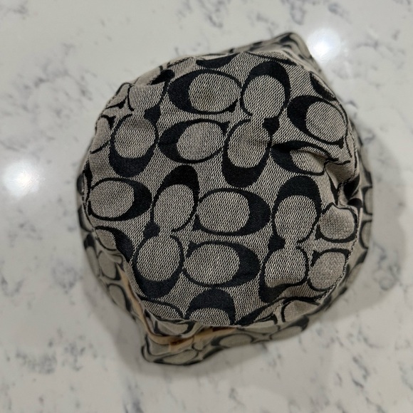 COACH Signature C Vintage Bucket Hat NWT main image 4